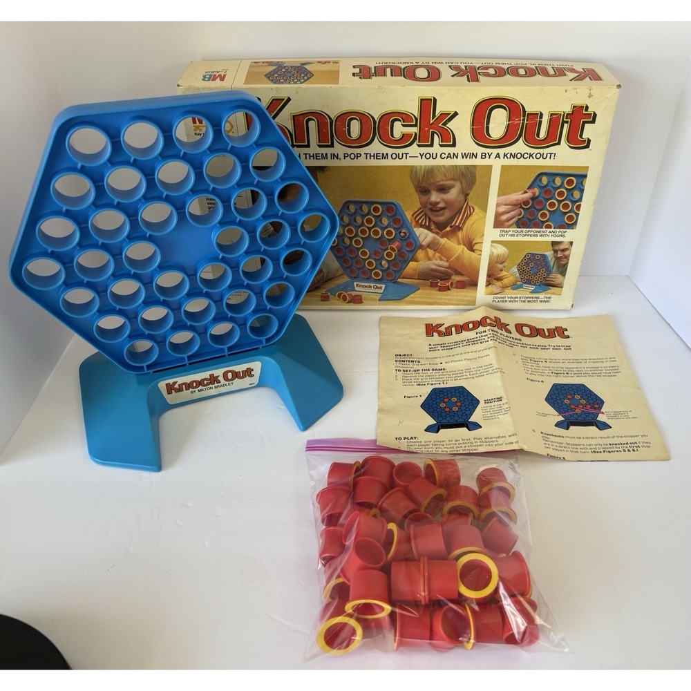 Vintage 1970s Milton Bradley Knock Out Strategy‎ Board Game Complete 4900
